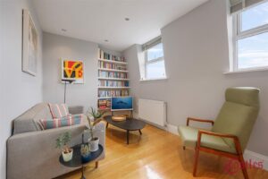 Brooksby’s Walk, E5