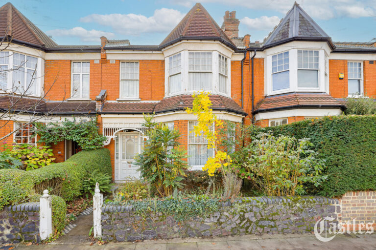 Belsize Avenue, London, N13