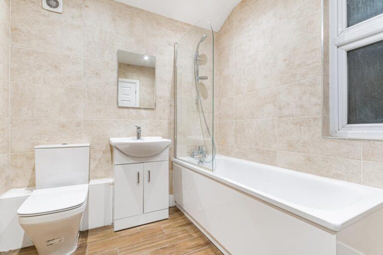 Hertford Road, Enfield, EN3 (2725541) Photo 4