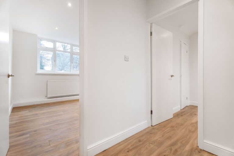 Jubilee Crescent, Edmonton, N9 (2725670) Photo 17