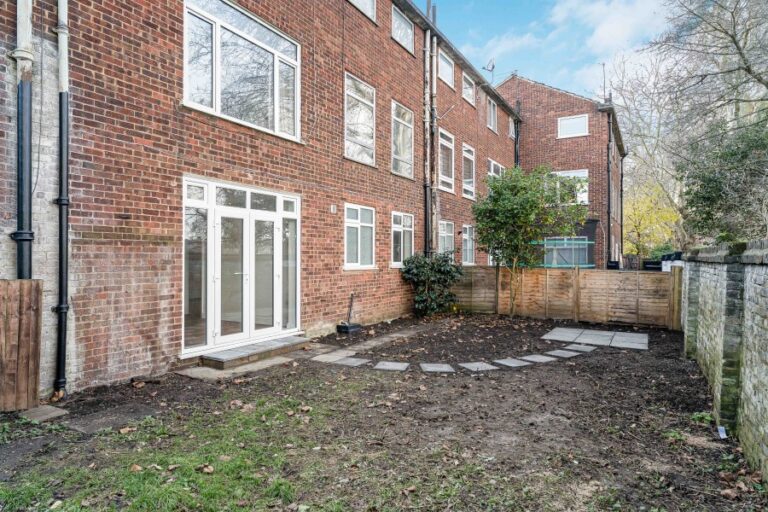 Jubilee Crescent, Edmonton, N9 (2725670) Photo 19