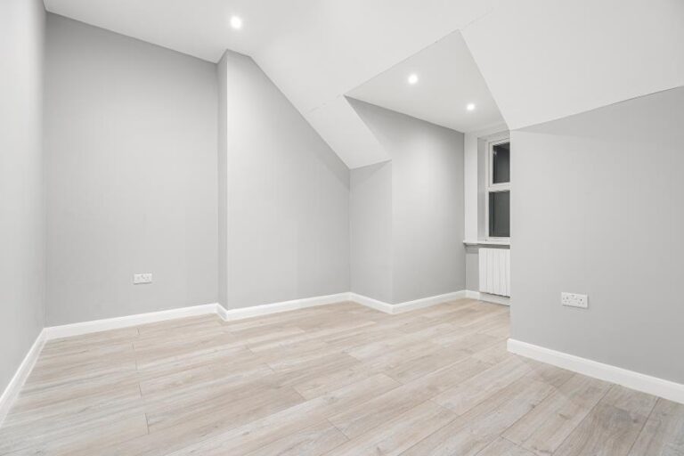 Hertford Road, Enfield, EN3 (2725541) Photo 6