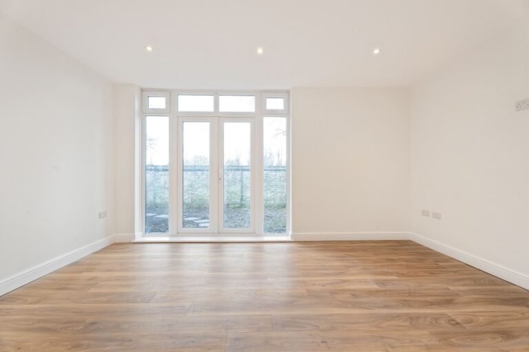 Jubilee Crescent, Edmonton, N9 (2725670) Photo 9