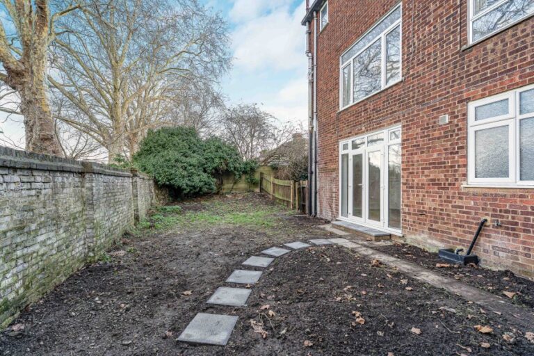 Jubilee Crescent, Edmonton, N9 (2725670) Photo 23