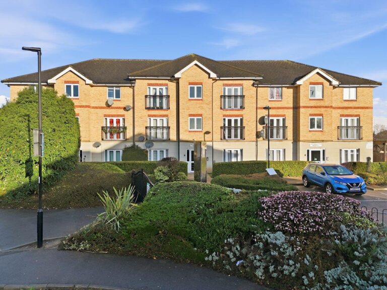 Tysoe Avenue, Enfield