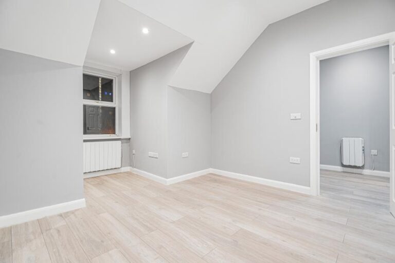 Hertford Road, Enfield, EN3 (2725541) Photo 17