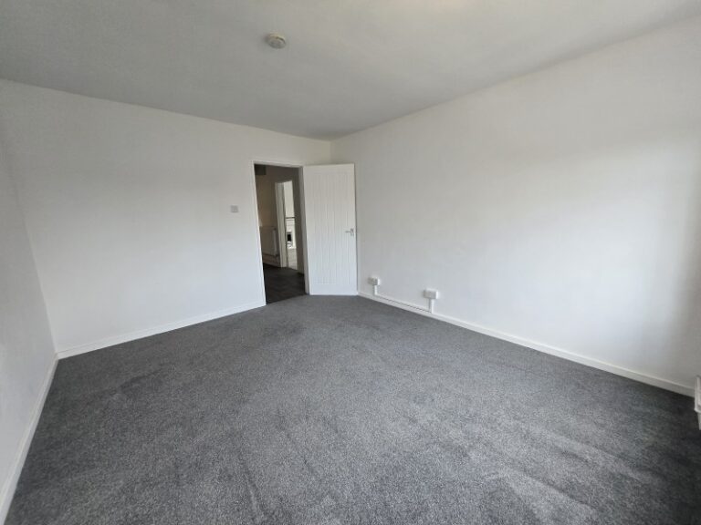 Ordnance Road, Enfield, EN3 6BN (2725753) Photo 8