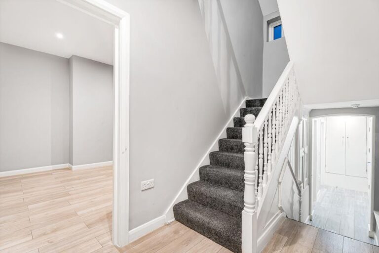 Hertford Road, Enfield, EN3 (2725541) Photo 5