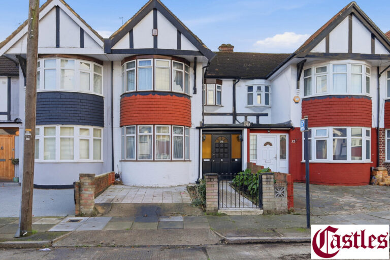 Steeplestone Close, London, N18