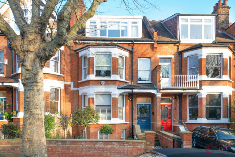 Park Avenue North, N8