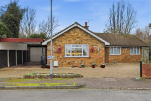 Mead Court, Waltham Abbey
