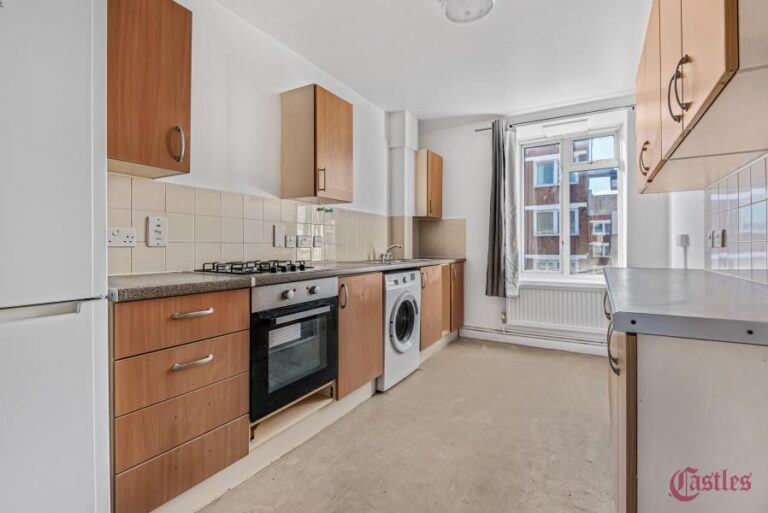 Newland House, Hornsey, N8 (2431382) Photo 3