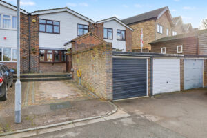 Caldbeck, Waltham Abbey