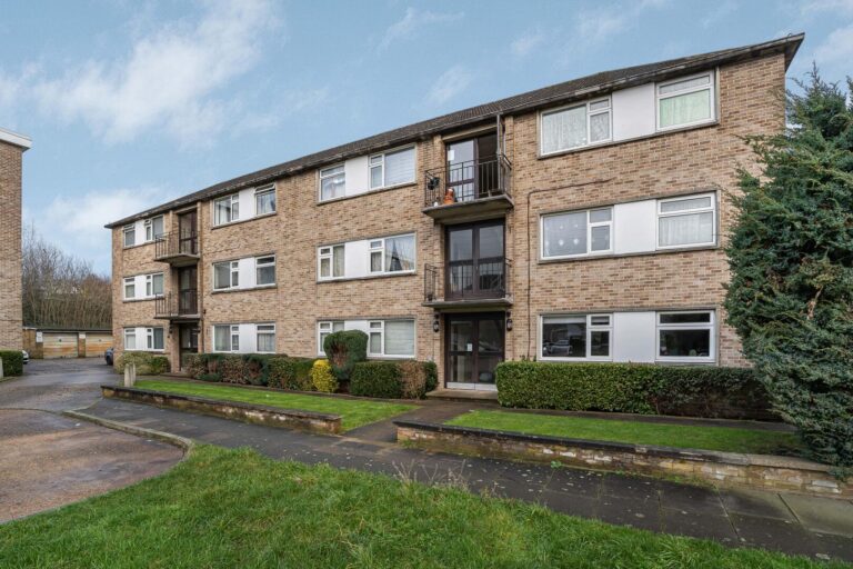 Bridle Close, Enfield