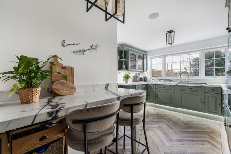 Carterhatch Lane, Enfield, EN1 (2727041) Photo 16