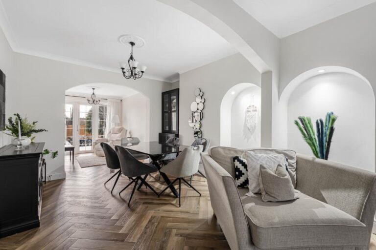 Carterhatch Lane, Enfield, EN1 (2727041) Photo 5