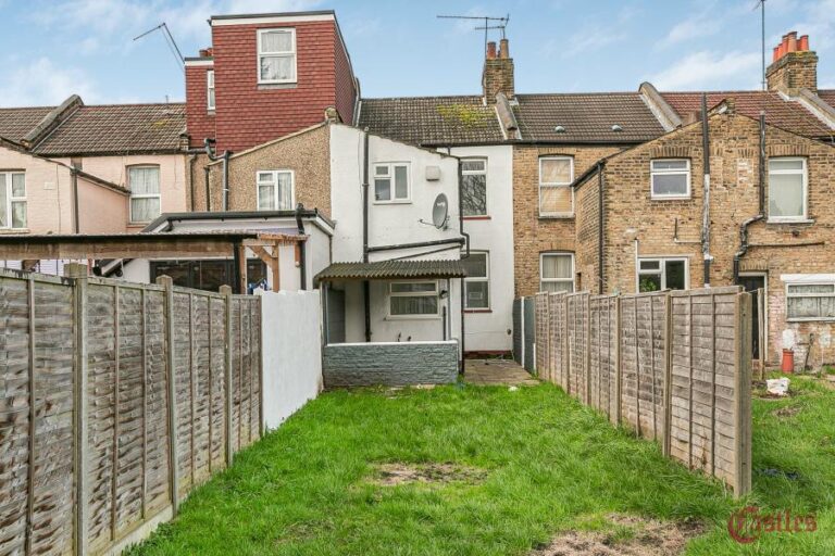 Haselbury Road, Edmonton, N18 (2728395) Photo 11