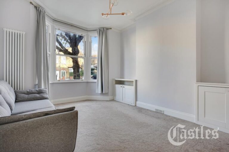 Truro Road, Wood Green, N22