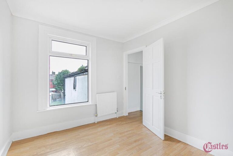 Haselbury Road, Edmonton, N18 (2728395) Photo 16