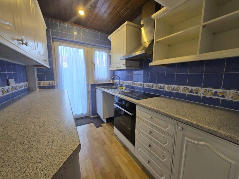 Causeyware Road, Edmonton, N9 (2728522) Photo 5