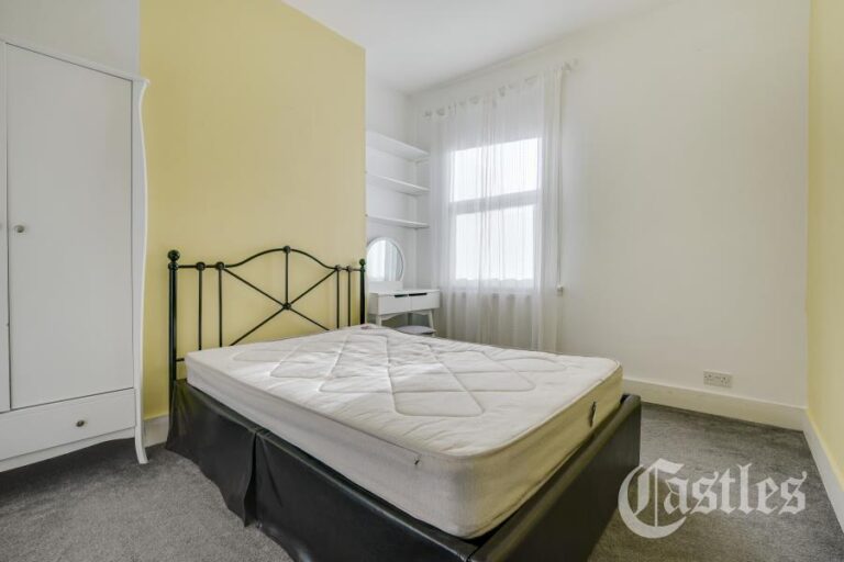 Truro Road, Wood Green, N22 (2657562) Photo 3