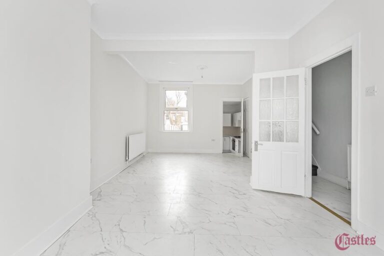 Haselbury Road, Edmonton, N18 (2728395) Photo 12