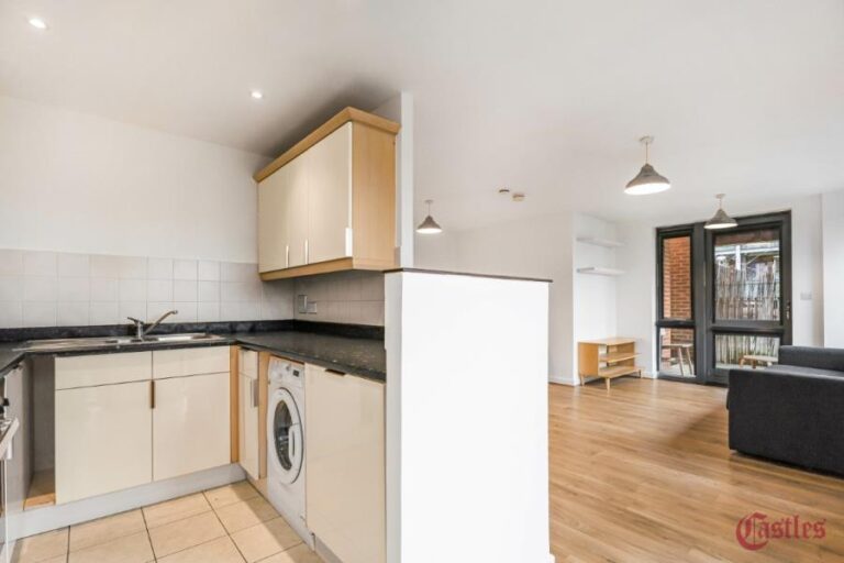 Southwold Road, Upper Clapton, E5 (2728349) Photo 11