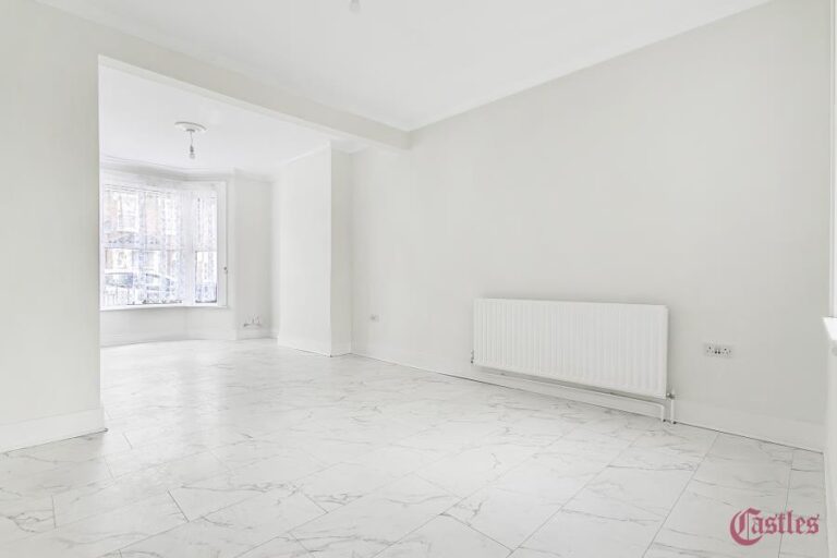 Haselbury Road, Edmonton, N18 (2728395) Photo 2