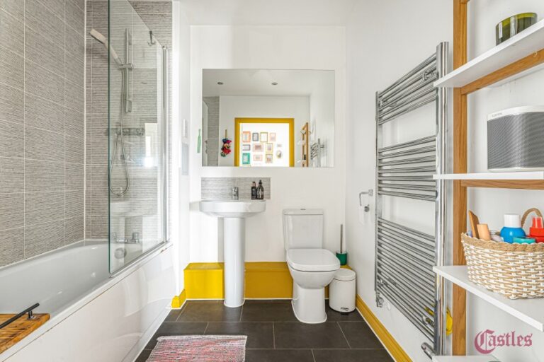 Bellevalia Court, E5 (2727746) Photo 5