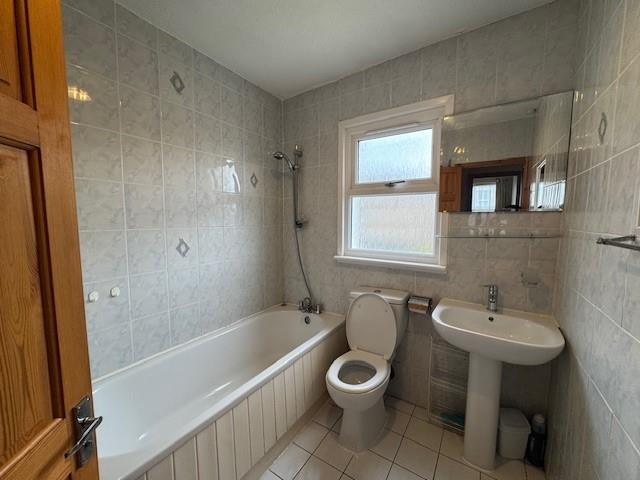 Oatlands Road, Enfield, EN3 (2728054) Photo 5