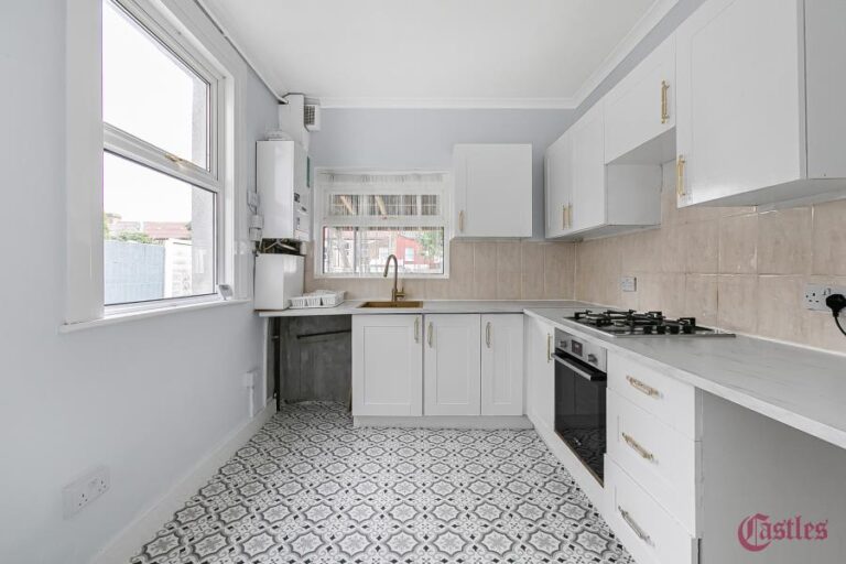 Haselbury Road, Edmonton, N18 (2728395) Photo 9