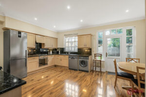 Queensbridge Road, E8