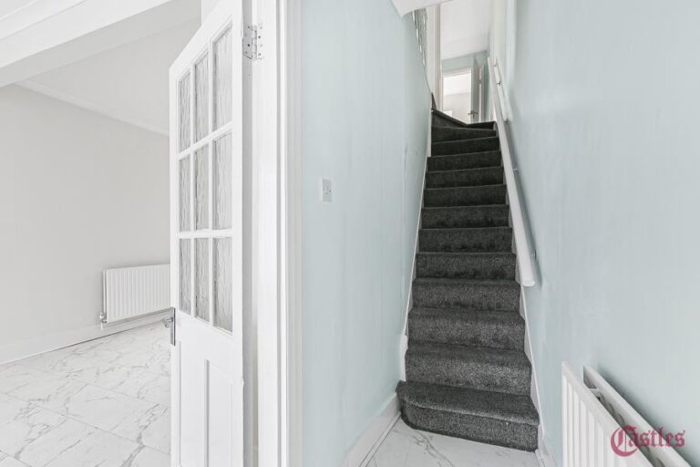 Haselbury Road, Edmonton, N18 (2728395) Photo 7