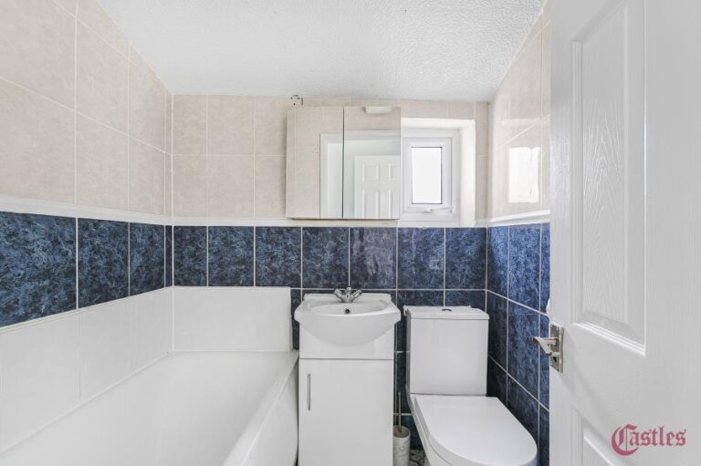 Haselbury Road, Edmonton, N18 (2728395) Photo 4