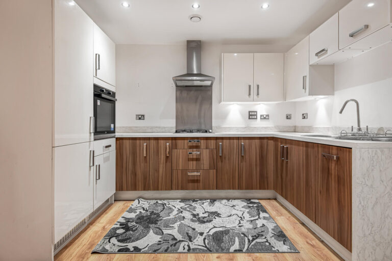 Cromie Close, London, N13