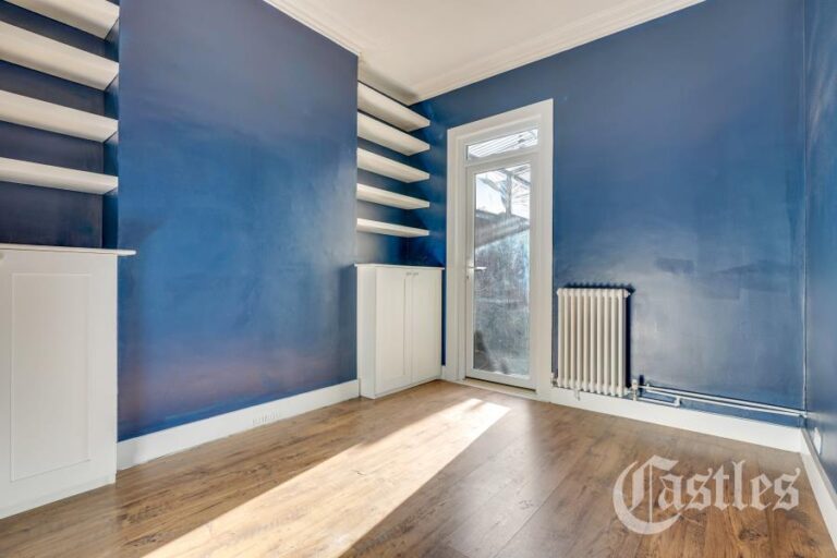 Truro Road, Wood Green, N22 (2657562) Photo 6