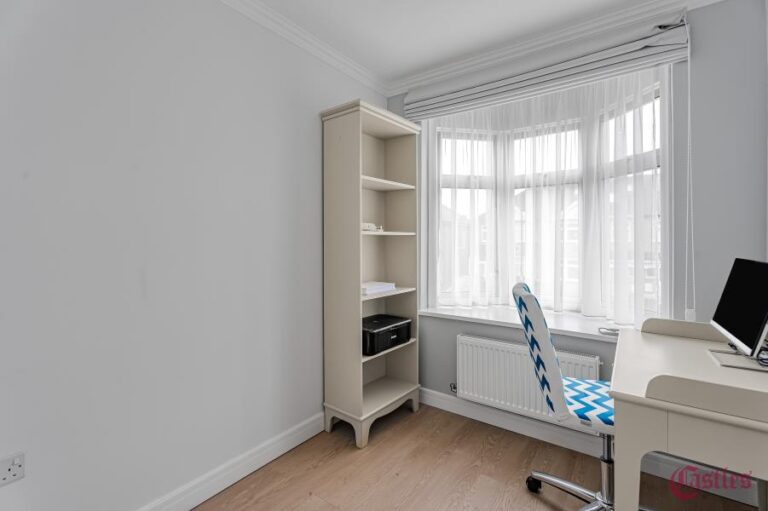 Ladysmith Road, Enfield, EN1 (2728057) Photo 22