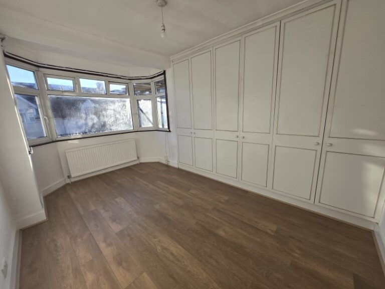 Causeyware Road, Edmonton, N9 (2728522) Photo 9