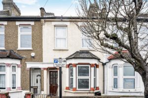 Raynham Avenue, Edmonton