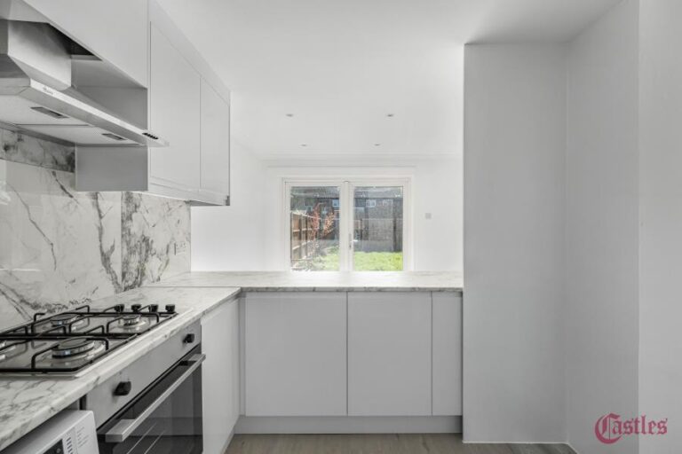 Glamis Close, Cheshunt, EN7 (2729512) Photo 2