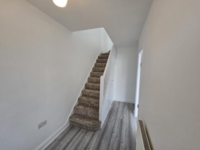 Lingfield Gardens, Edmonton, N9 (2695051) Photo 4