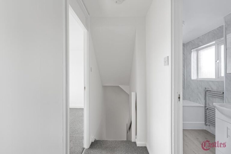 Glamis Close, Cheshunt, EN7 (2729512) Photo 14