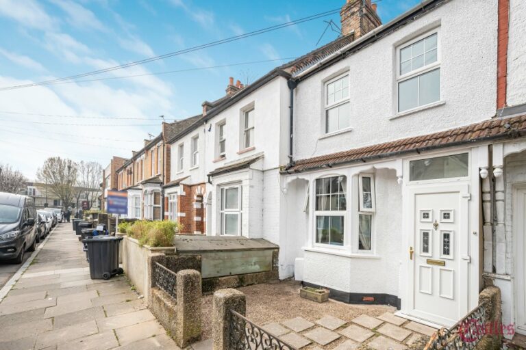 Percival Road, Enfield, EN1 (2729826) Photo 19