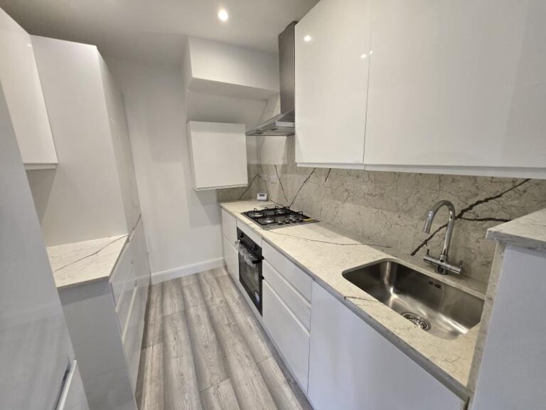 Lingfield Gardens, Edmonton, N9 (2695051) Photo 9