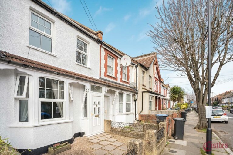 Percival Road, Enfield, EN1