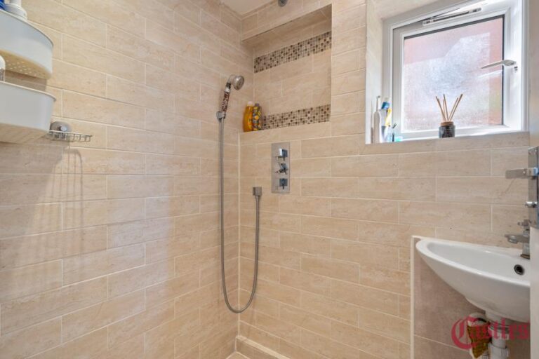 Avenue Road, Highgate, N6 (2729931) Photo 5