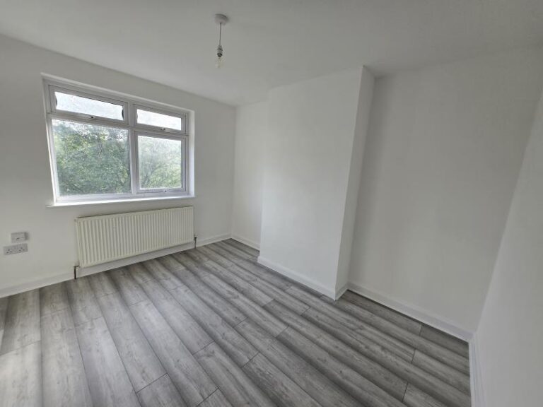 Lingfield Gardens, Edmonton, N9 (2695051) Photo 5