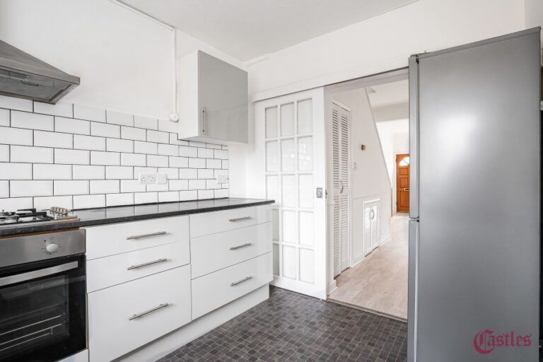 Percival Road, Enfield, EN1 (2729826) Photo 3