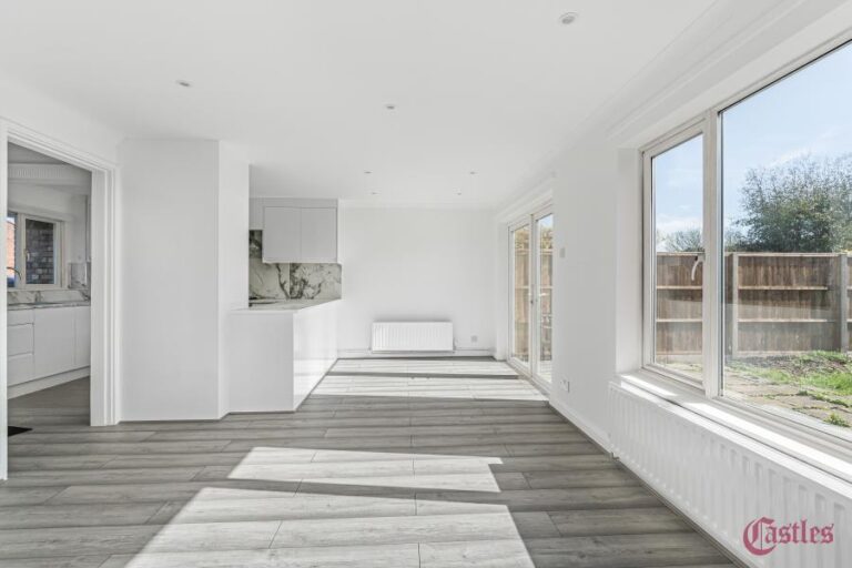 Glamis Close, Cheshunt, EN7 (2729512) Photo 18