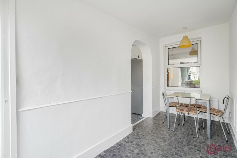 Percival Road, Enfield, EN1 (2729826) Photo 13